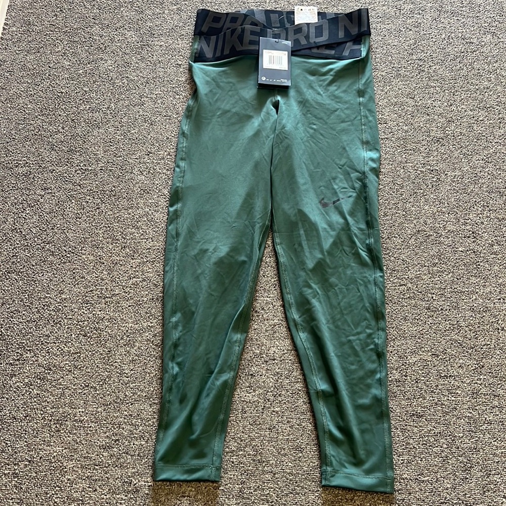 NWT Nike Pro Leggings